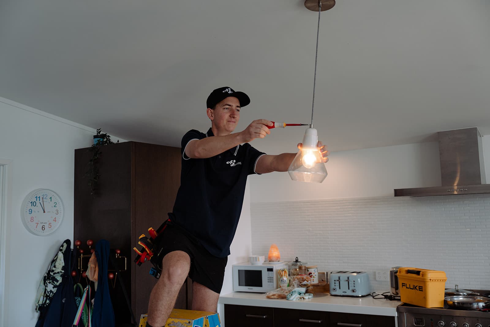 Fitting a pendant light in a kitchen